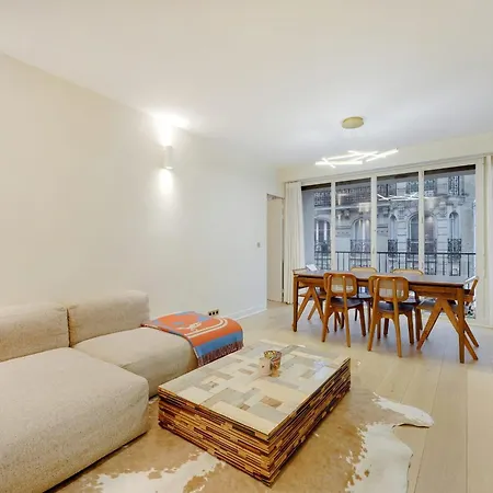 Luxury With Large Balcony Παρίσι